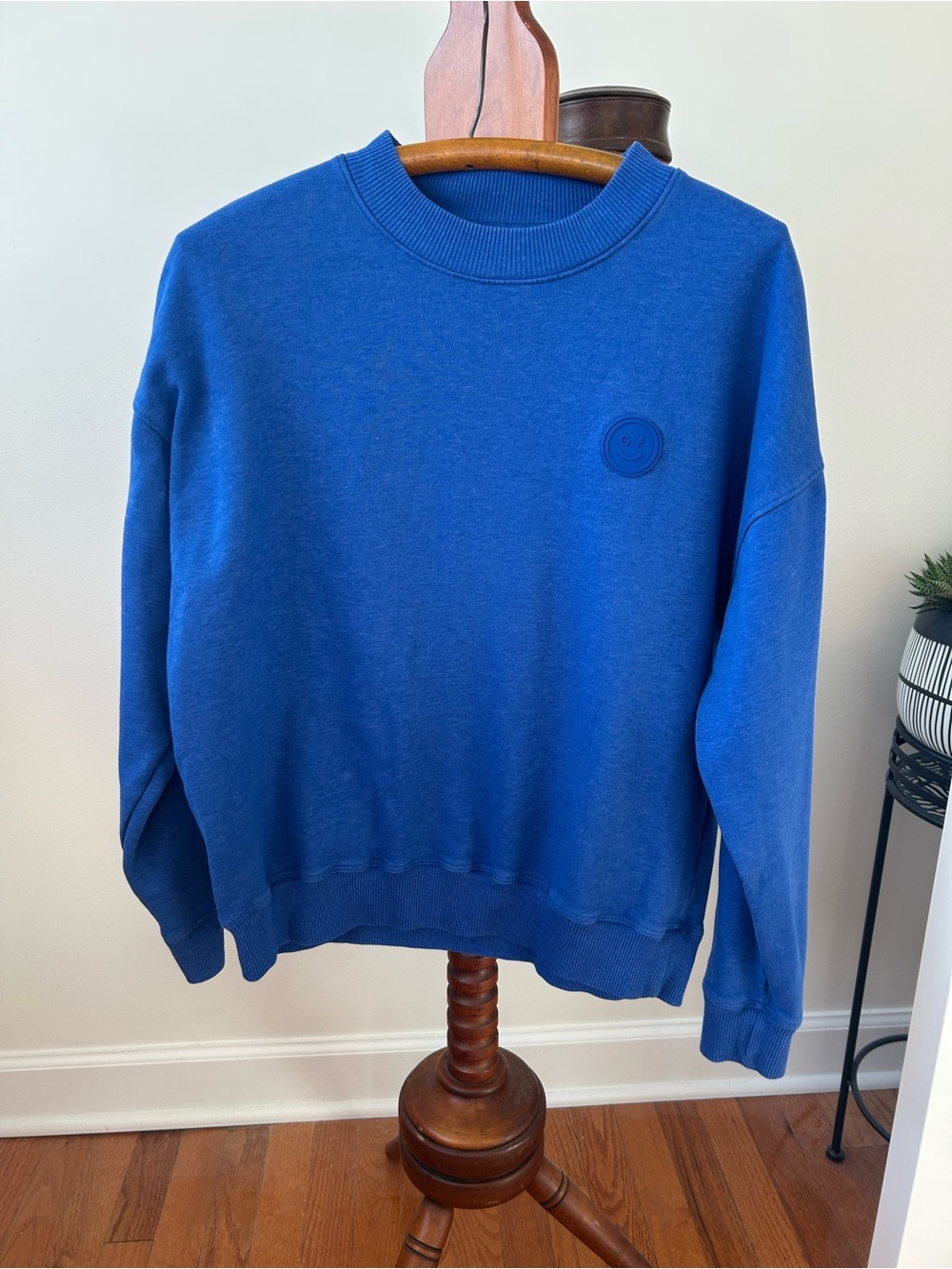 Gilly Hicks Blue Crewneck Sweatshirt with Smiley Patch